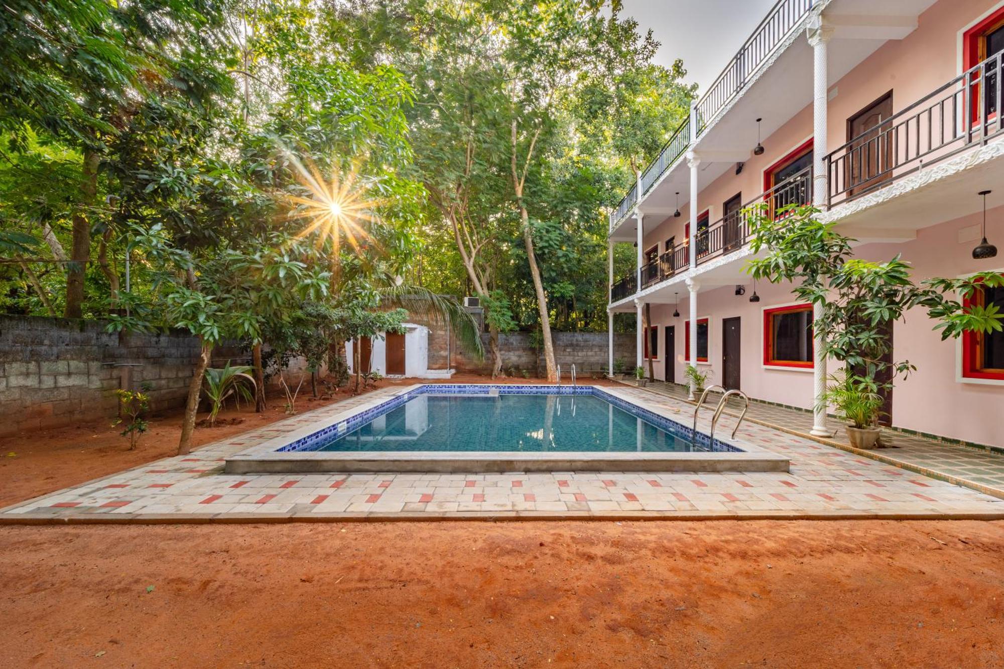 Hotel De Jardin Pondicherry With Swimming Pool Exterior photo